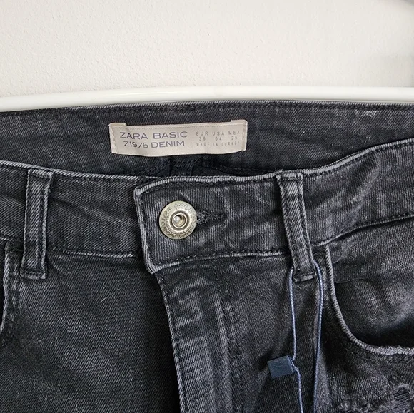 NWT Zara Black Distressed Skinny Jeans! - Picture 4 of 6